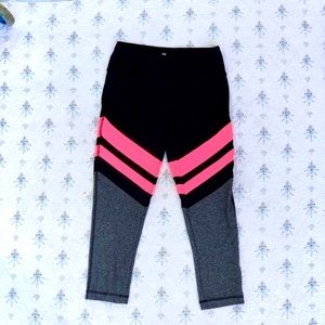 Women’s workout pants size small